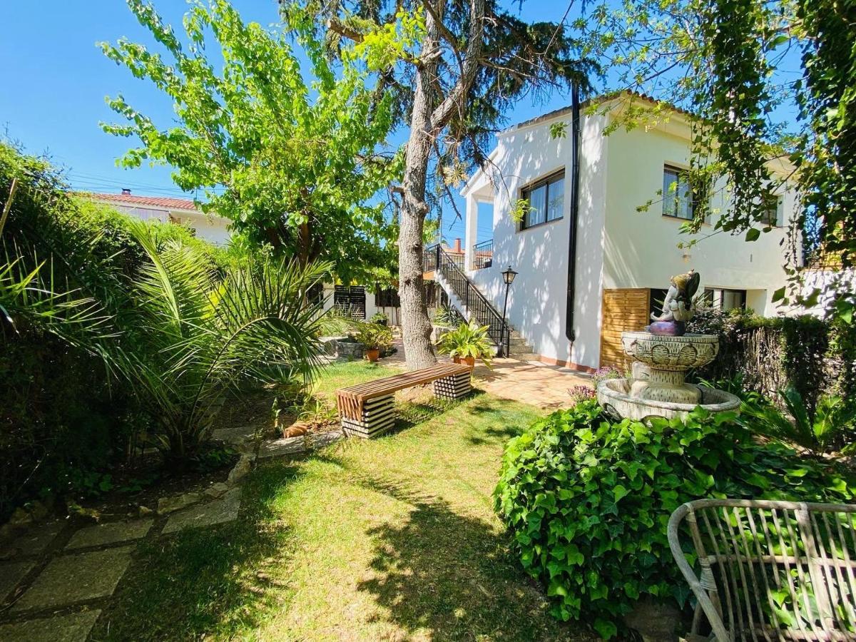 Charming Apartment In A Duplex With Garden & Balcony Cunit Exterior foto